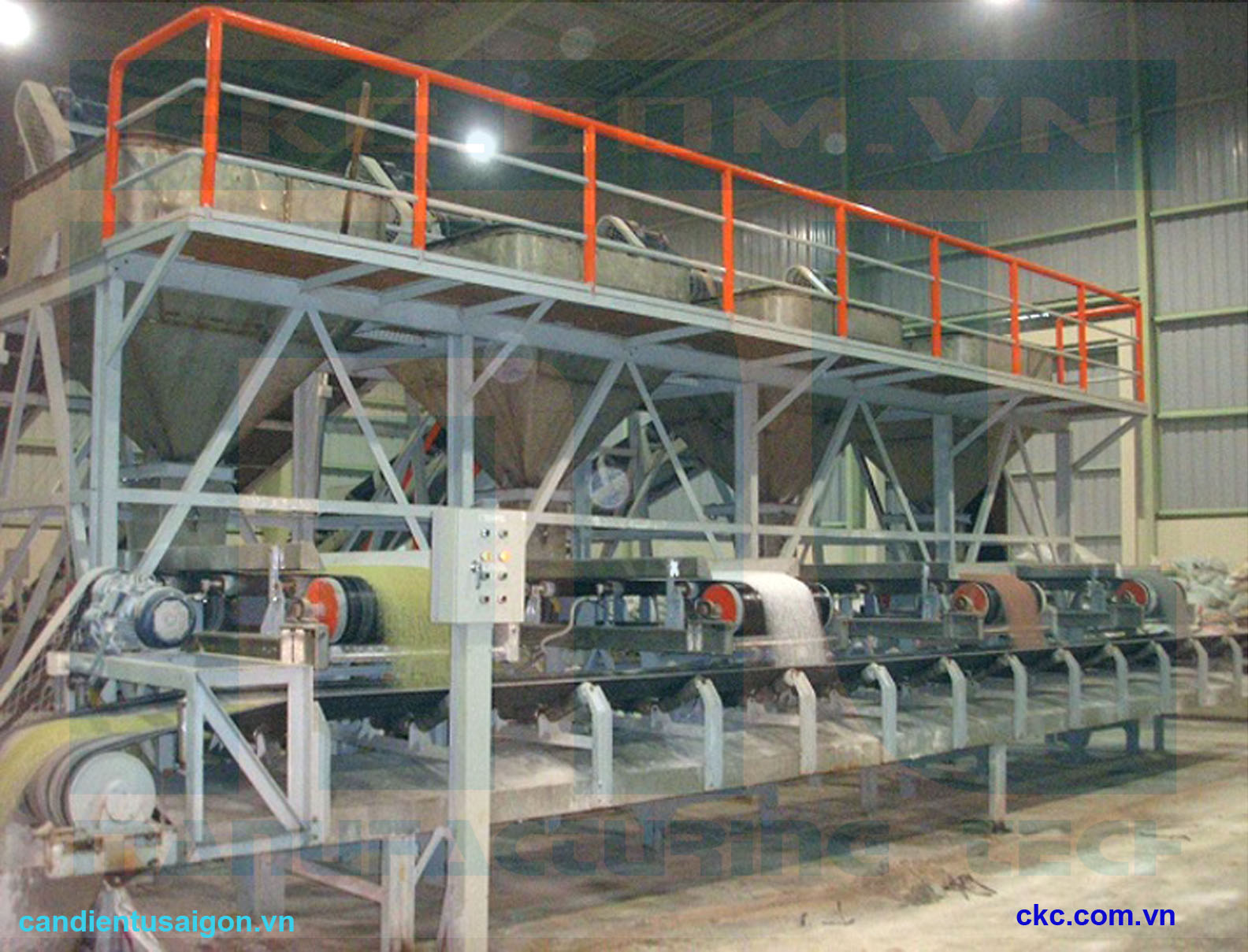 Hệ thống cân băng tải phối trộn phân bón vô cơ, phân NPK, phân 3 màu